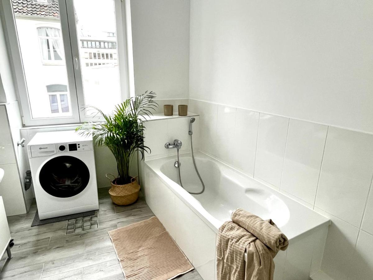 Design Apartment - Parking - Kingsize-Bett - 2X Bad - Zentrum Hannover Eksteriør billede
